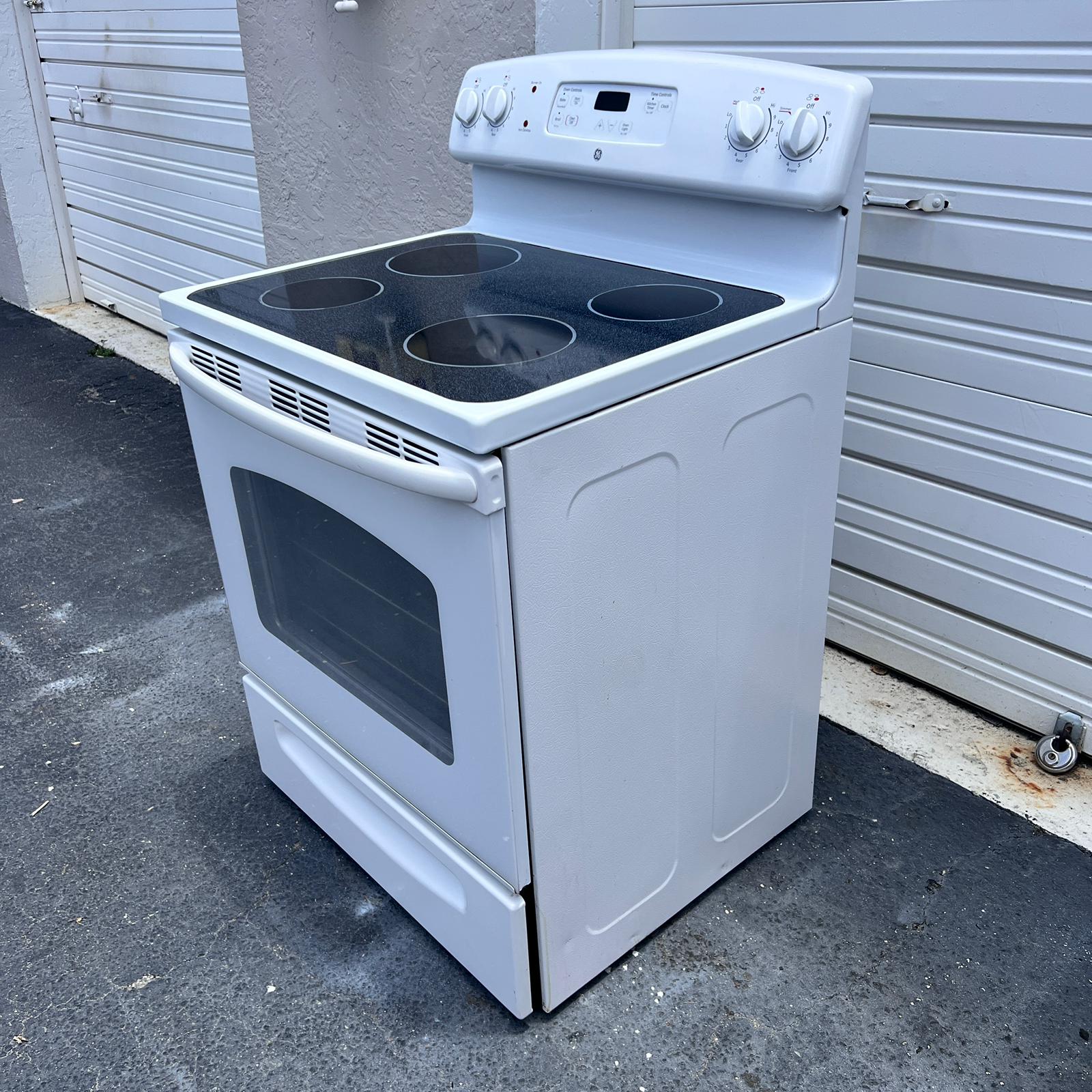 GE Electric Stove GE Electric Stove